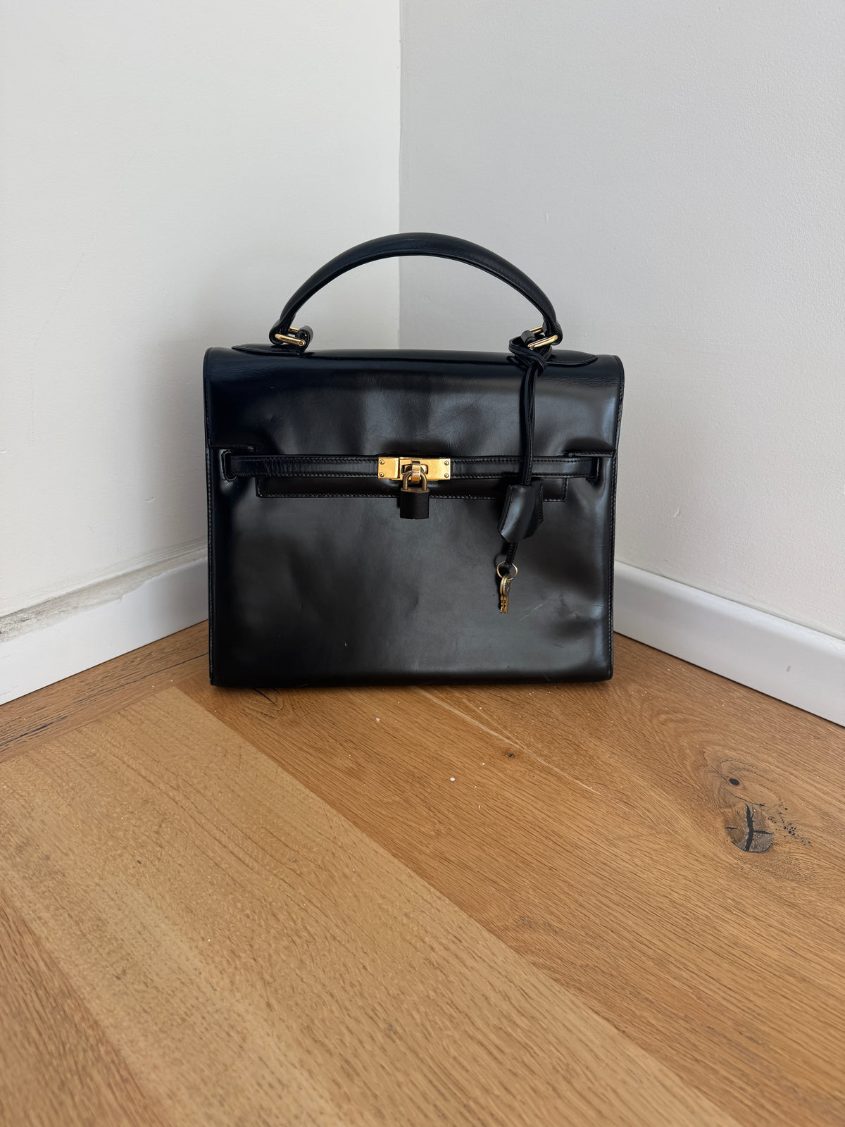 Oscar De Larenta 80’s Key And Lock Handbag
