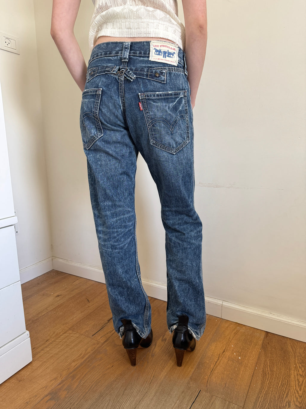 Levi’s 90’s Buckle Backs