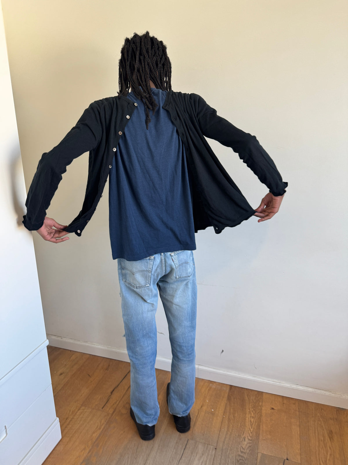 Atsuro Tayama Asymmetric From And Back Button Cardigan
