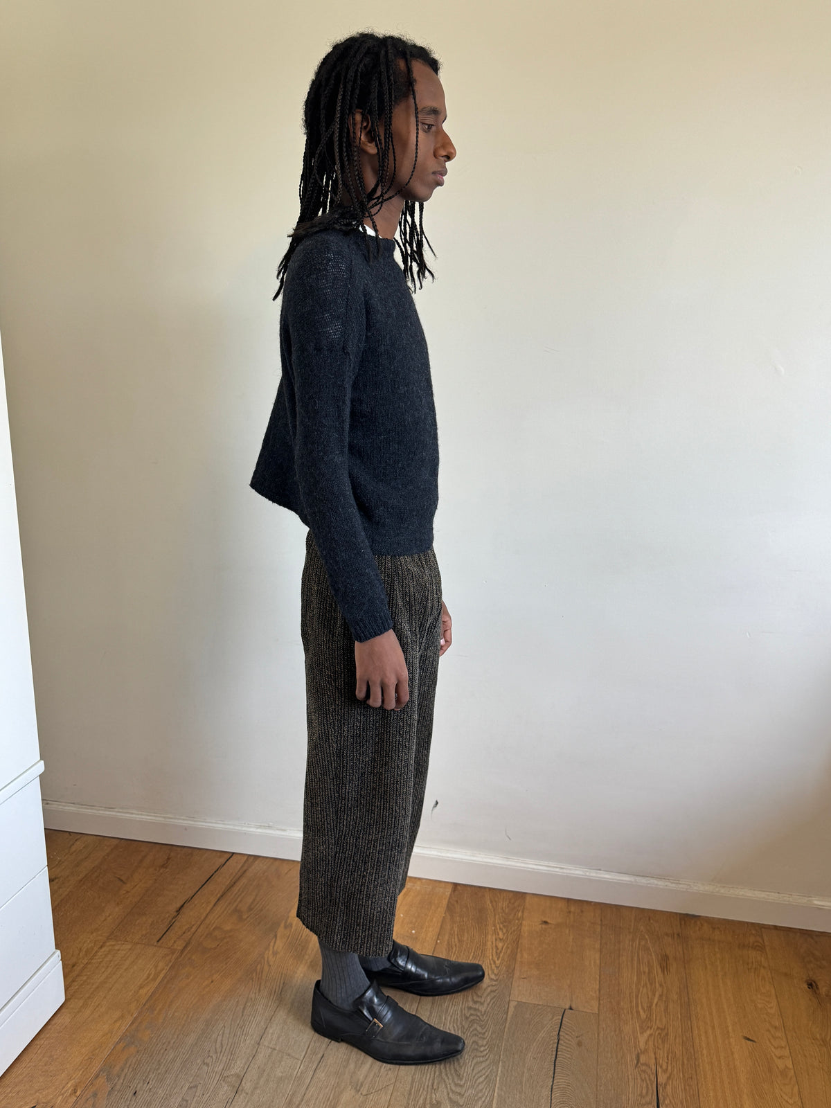 R45 Unique Neckline Knit