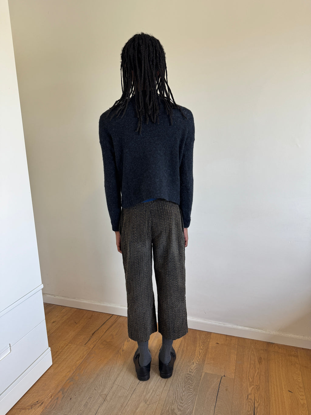 R45 Unique Neckline Knit