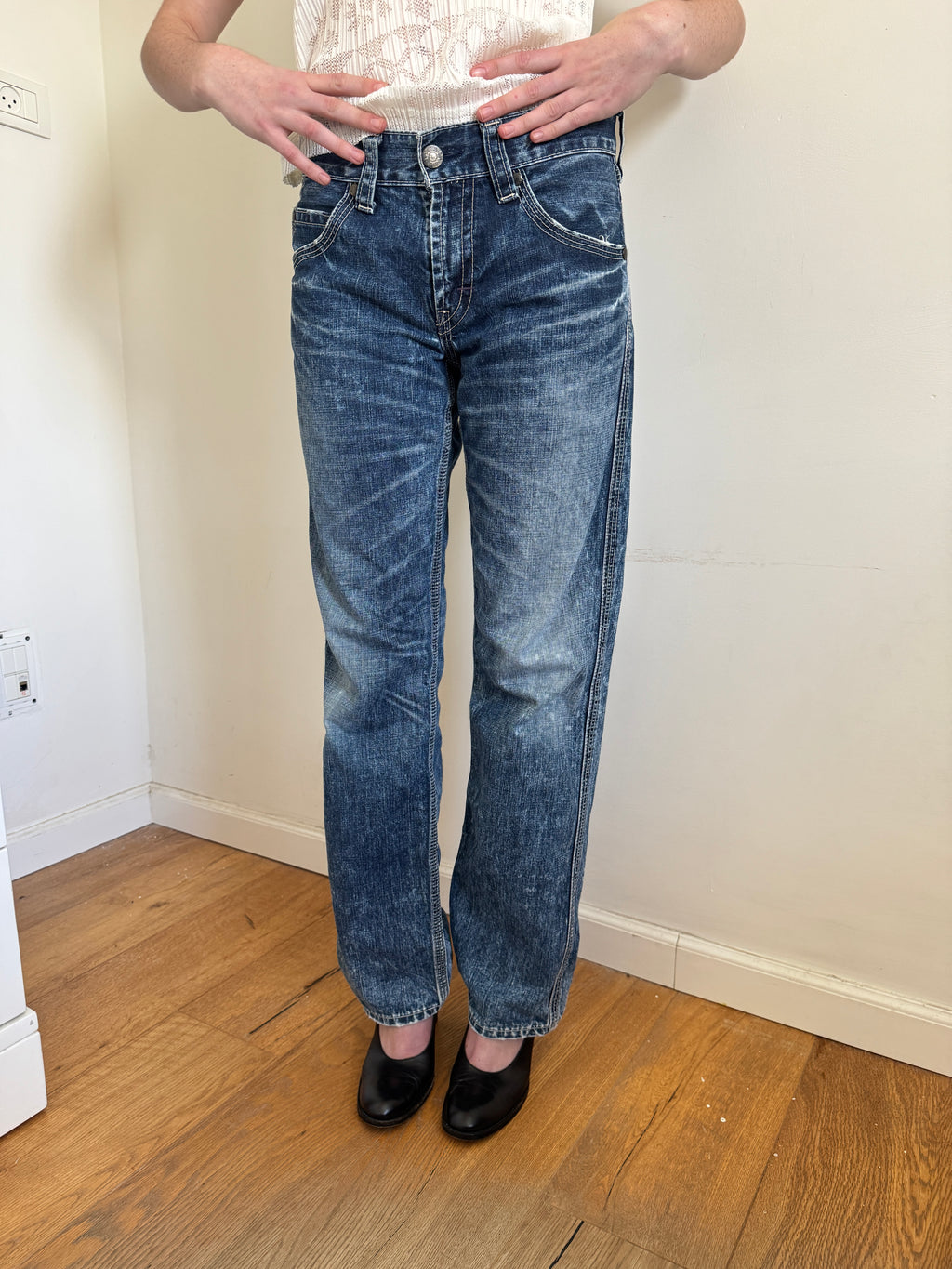 Levi’s 90’s Buckle Backs